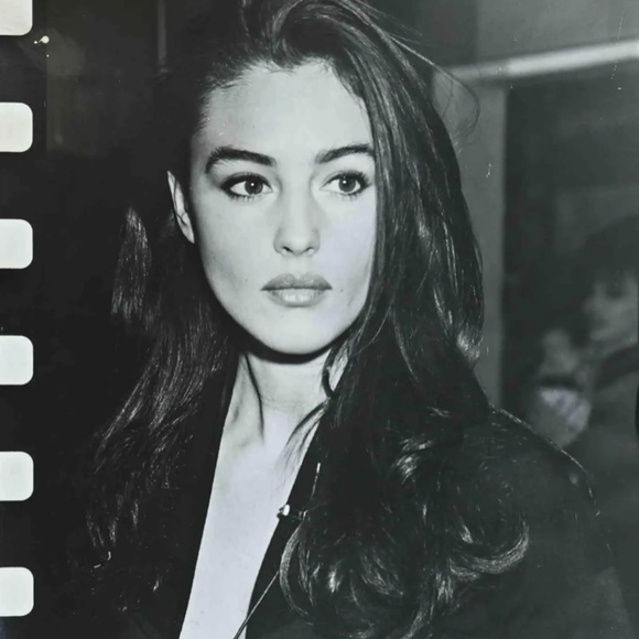 Meet your Posher, Chloe - Picture 1 of 1